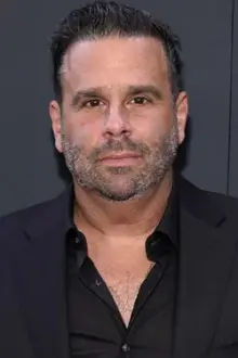 Randall Emmett como: Self (archive footage)