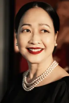 Nhu Quynh como: Madam