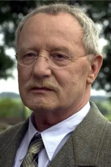 Jürgen Hentsch como: Hans Zehrer