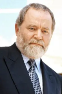 Alan Scarfe como: Vladimir Jezda