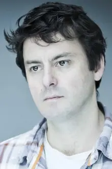 Dominic Rowan como: Jake Thorne