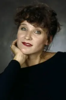 Renée Fokker como: Trudy van Veen