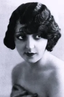 Alma Bennett como: Marie Cartier