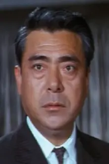 Jun Tazaki como: Mitamura