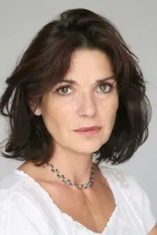 Anne Canovas como: Marie Dévote