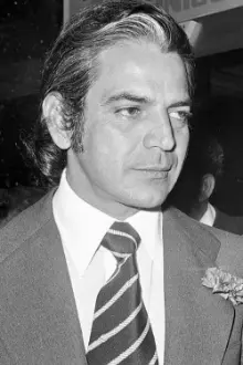 Espartaco Santoni como: Fernán González