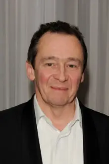Paul Whitehouse como: Himself, Various Characters