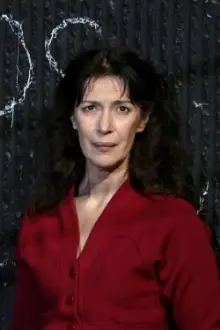 Anne Alvaro como: Maria