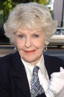 Elaine Stritch como: Liz Baker