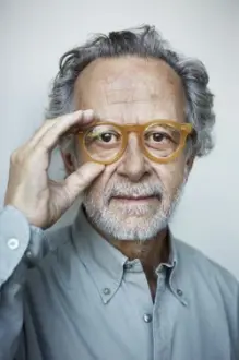 Fernando Colomo como: Himself - Filmmaker