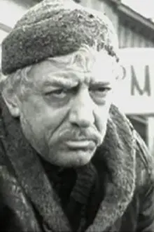 Nikola Popović como: Starac