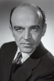 Herbert Berghof como: Dr. Julius Fuldauer