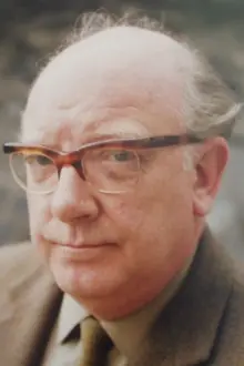 Arthur Lowe como: The Mayor