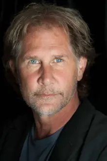 Parker Stevenson como: Kevin Fraser