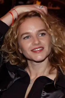 Isabelle Pasco como: Françoise