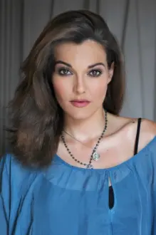 Pilar Abella como: Carmen Reyes