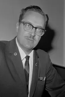 Forrest J. Ackerman como: Edward Van Groan