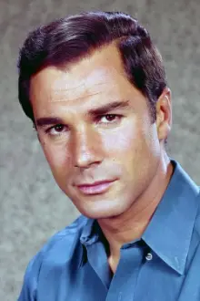 George Maharis como: Michael Kolinos