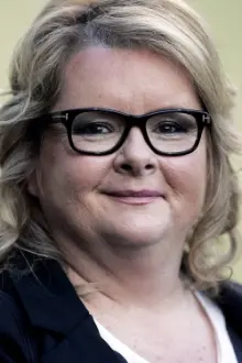 Magda Szubanski como: Margaret O'Halloran