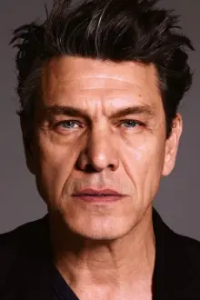 Marc Lavoine como: Matthias Bernardt