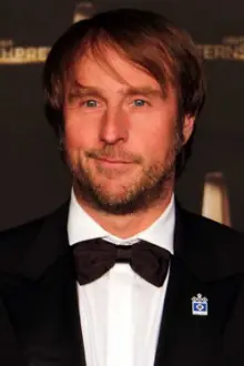 Bjarne Mädel como: Paul Lohmann