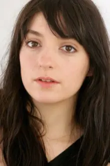 Laëtitia Spigarelli como: Hélène
