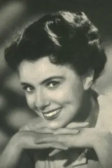 Gardy Granass como: Marie Fröhlich