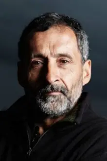 Germán de Silva como: Carlos Vargas