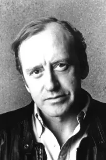 Nicol Williamson como: The Lover