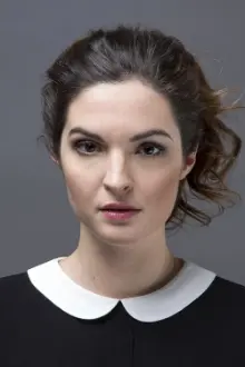 Kristýna Podzimková como: Aya