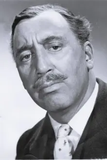 Grégoire Aslan como: Ernest Duranval