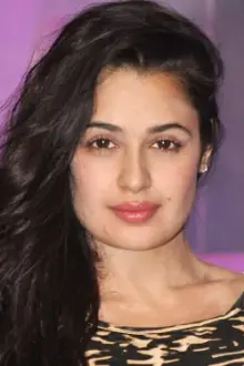 Yuvika Chaudhary como: Rinki