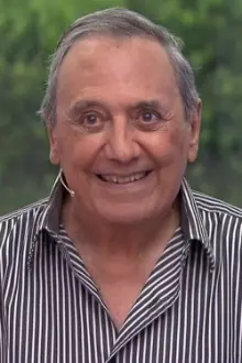 Agildo Ribeiro como: Armando