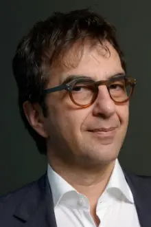 Atom Egoyan como: 