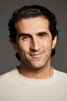 Josef Fares como: Josef