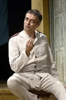 Paul Bhattacharjee como: Omar Khayyam