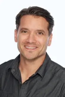 Dominic Zamprogna como: Mark Deosdade