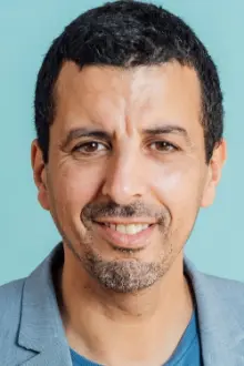 Samir Guesmi como: Fouad