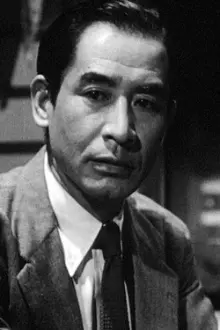 Sō Yamamura como: Keikichi Shirasu