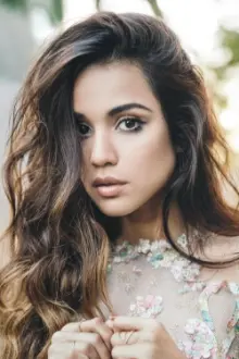 Summer Bishil como: Samira Rajpur