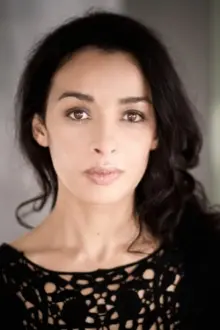 Nozha Khouadra como: Malika