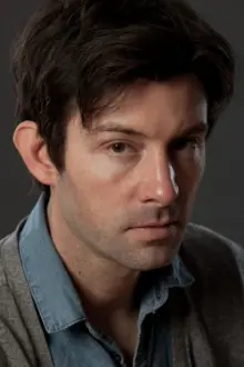 Shane Carruth como: The Man