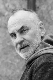 Daniel MacIvor como: Victor