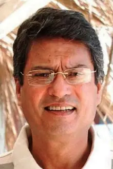 Kanwaljit Singh como: Inspector Arjun Dutt