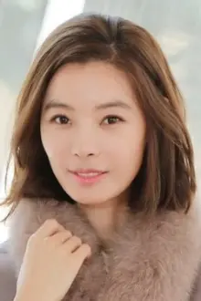 Yoon Soy como: Lee Seon-yoo