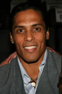 Taimak como: Sean Holloway