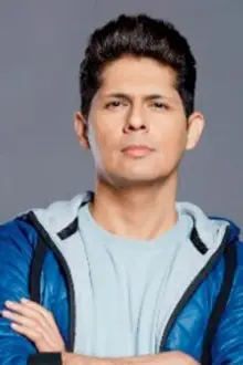 Vishal Malhotra como: Sachin