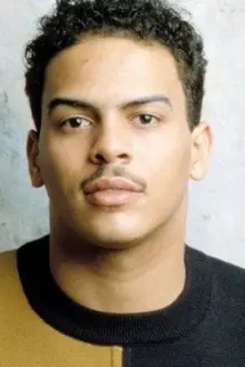 Christopher Williams como: 