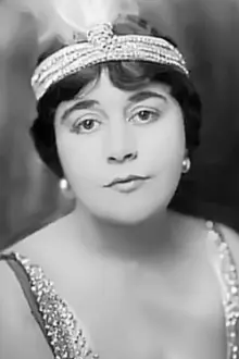 Virginia Pearson como: The Princess Sylvia