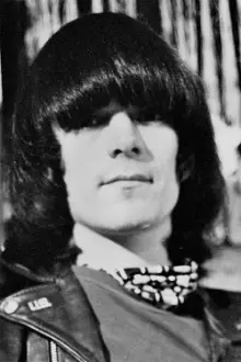 Dee Dee Ramone como: Dougie